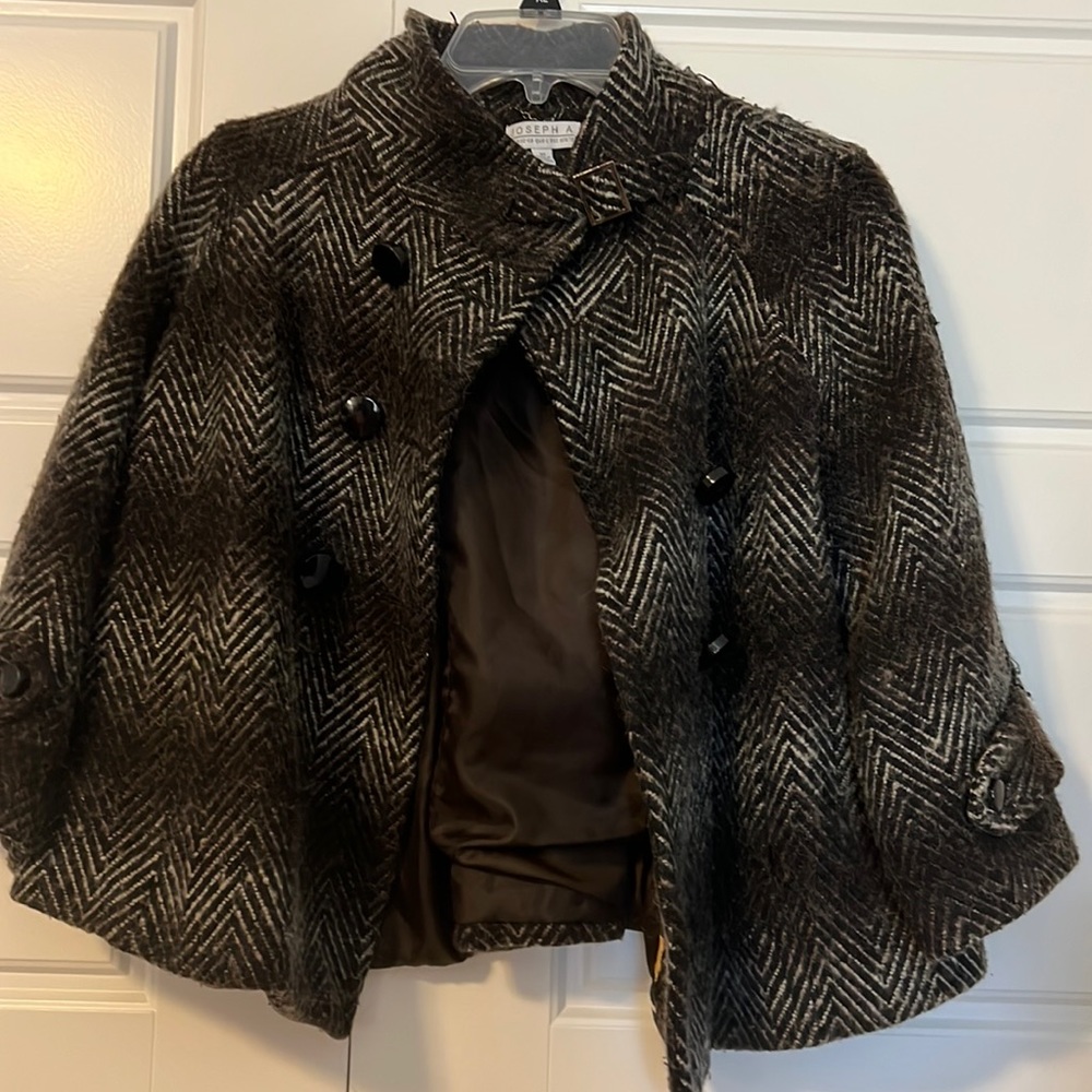 Women Dress Pea Coat size 10 one button is missing